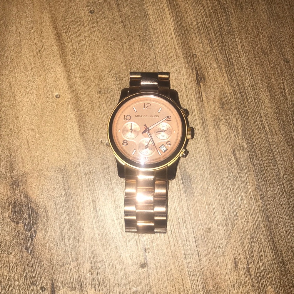 Michael Kors rose gold watch